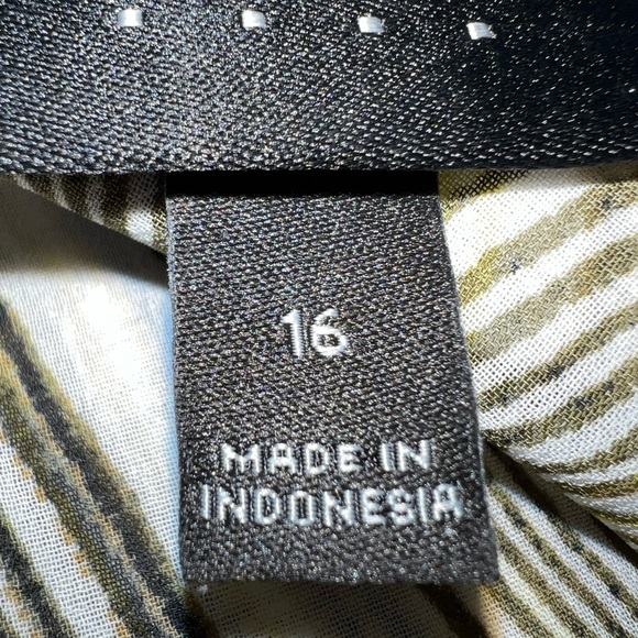 Lane Bryant Modern Swing Double-Layer Chiffon Style Tank - Picture 8 of 13